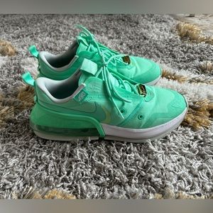 Nike Air Max Up Running Shoes Teal White Vapormax 270 Womens 7.5. Worn twice.